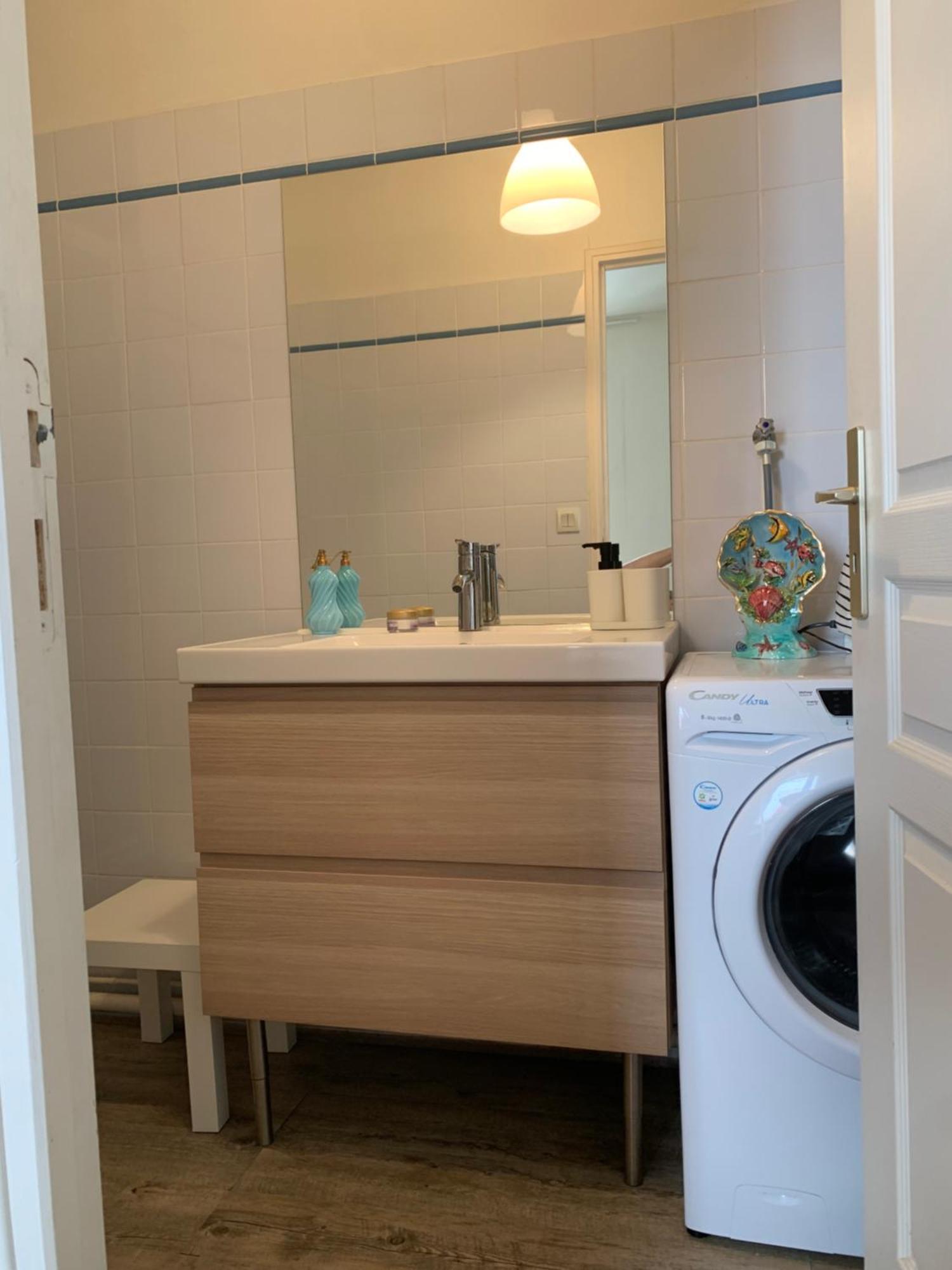 Biarritz Centre, Pres Avenue De Verdun, Cosy Apt 2 Pieces , Salon , Chambre Separe, Rue Tres Calme A 10 Minutes A Pied De La Grande Plage ภายนอก รูปภาพ